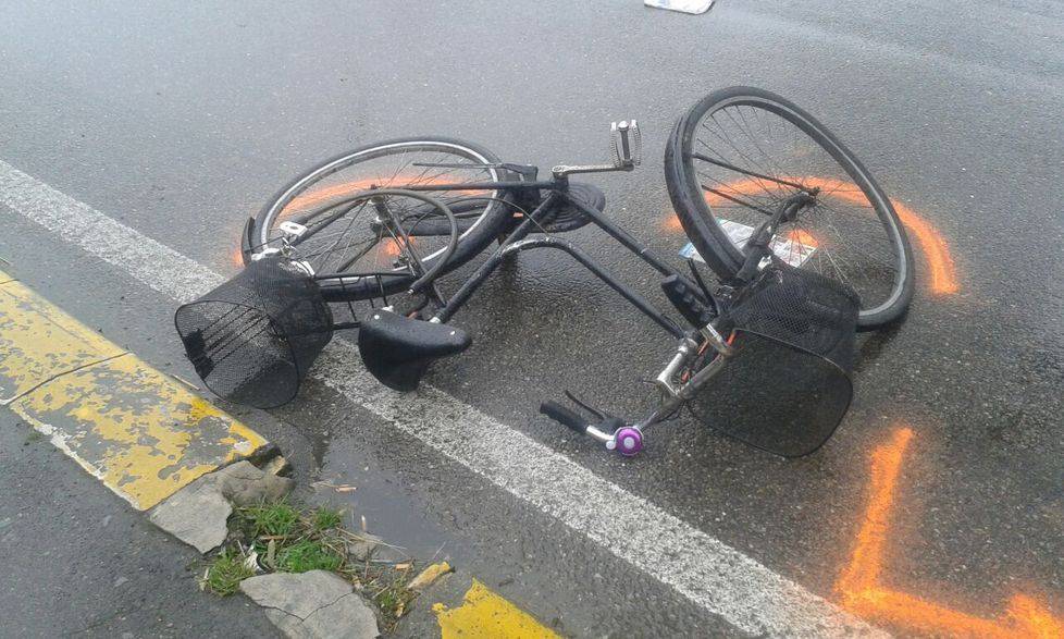 Gattatico, anziano in bici muore travolto da un’auto