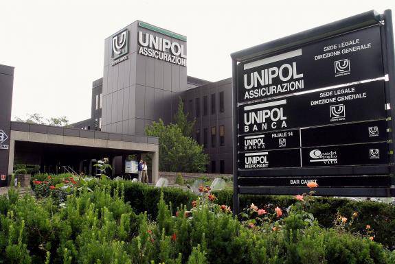 Unipol ha donato 1.300 pc usati alle scuole in Regione