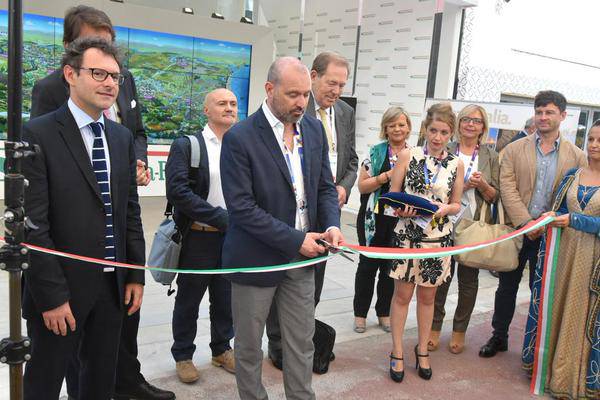 Expo, inaugurata la piazzetta Emilia-Romagna