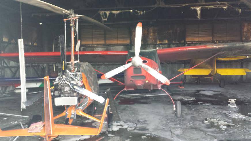 Incendio all’aeroporto: distrutto un elicottero