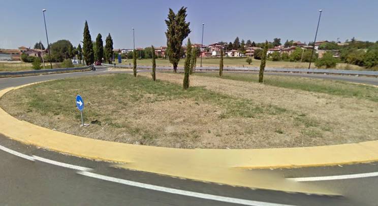 Quattro Castella, è morto il ciclista investito da un’auto