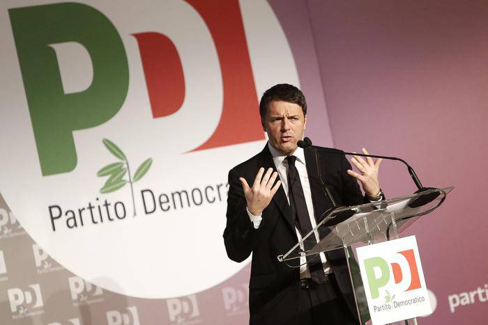 Pd, duello a distanza fra Renzi e la minoranza