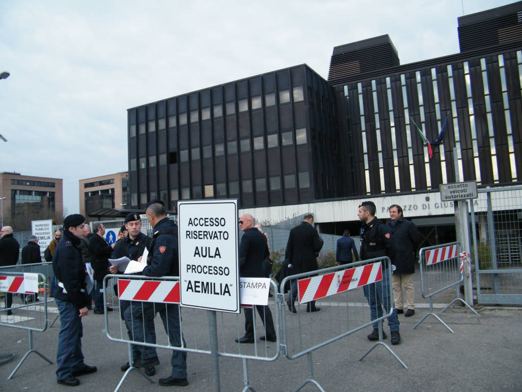 Aemilia, pressing M5S perché l’appello sia a Reggio