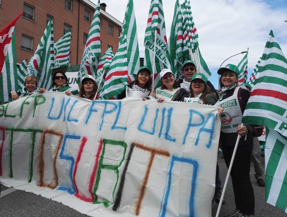 Sciopero pubblico impiego, quasi 500 reggiani a Bologna