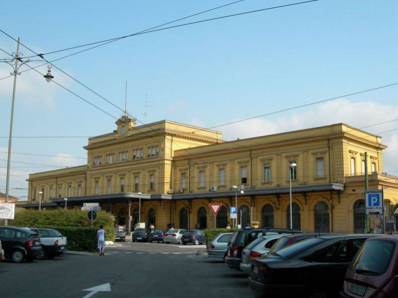 Modena, 48enne reggiano stroncato da malore in stazione