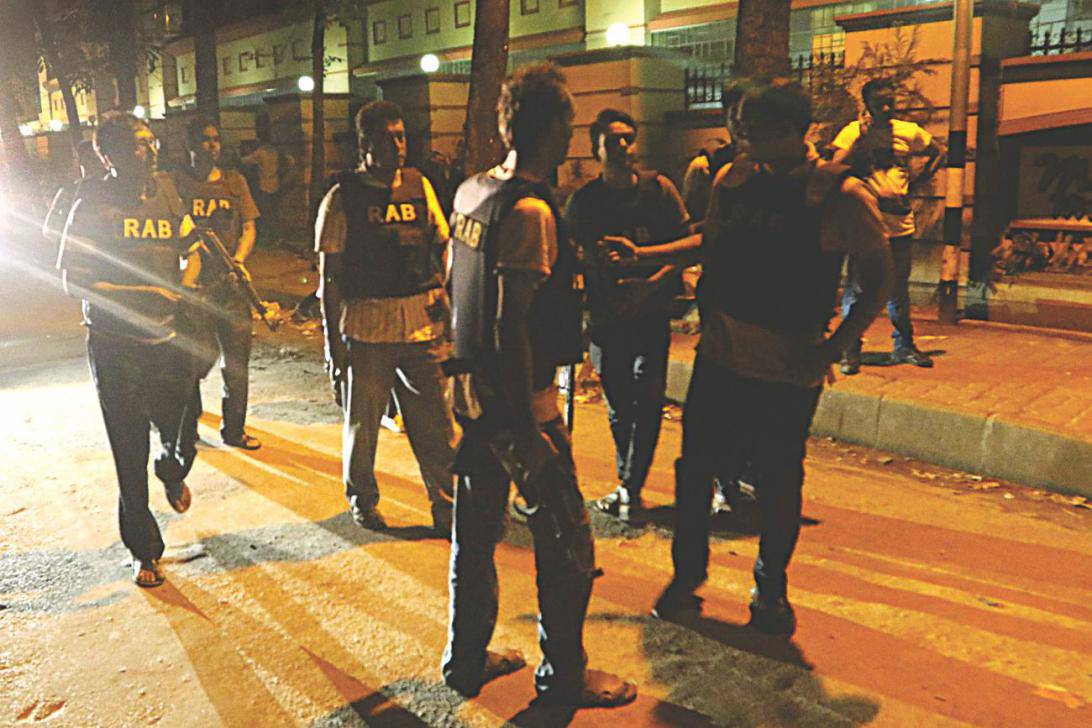Assalto Isis a Dacca, in Bangladesh: 7 italiani in ostaggio