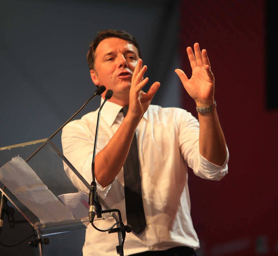 Referendum, Renzi martedì all’Ariosto per il sì