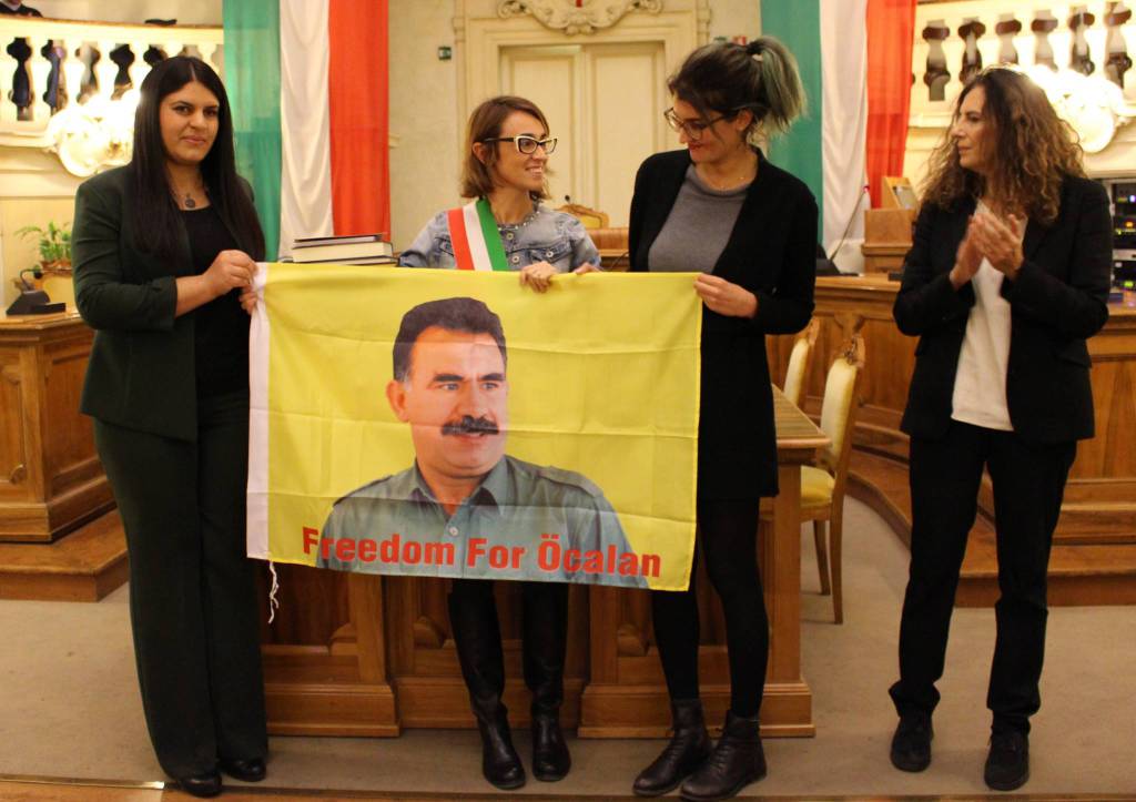 Manghi e Cigarini: “Reggio non abbandoni il popolo curdo”