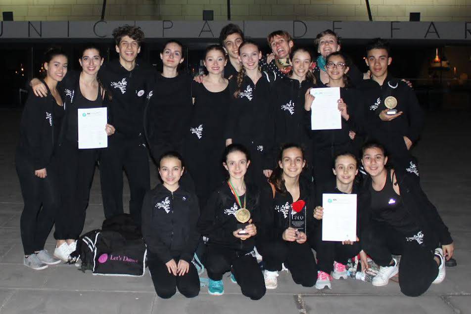 I giovani danzatori del Let’s dance tornano vincitori dal Portogallo