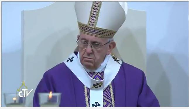 Pedofilia, il Papa abolisce il “segreto pontificio” sugli abusi