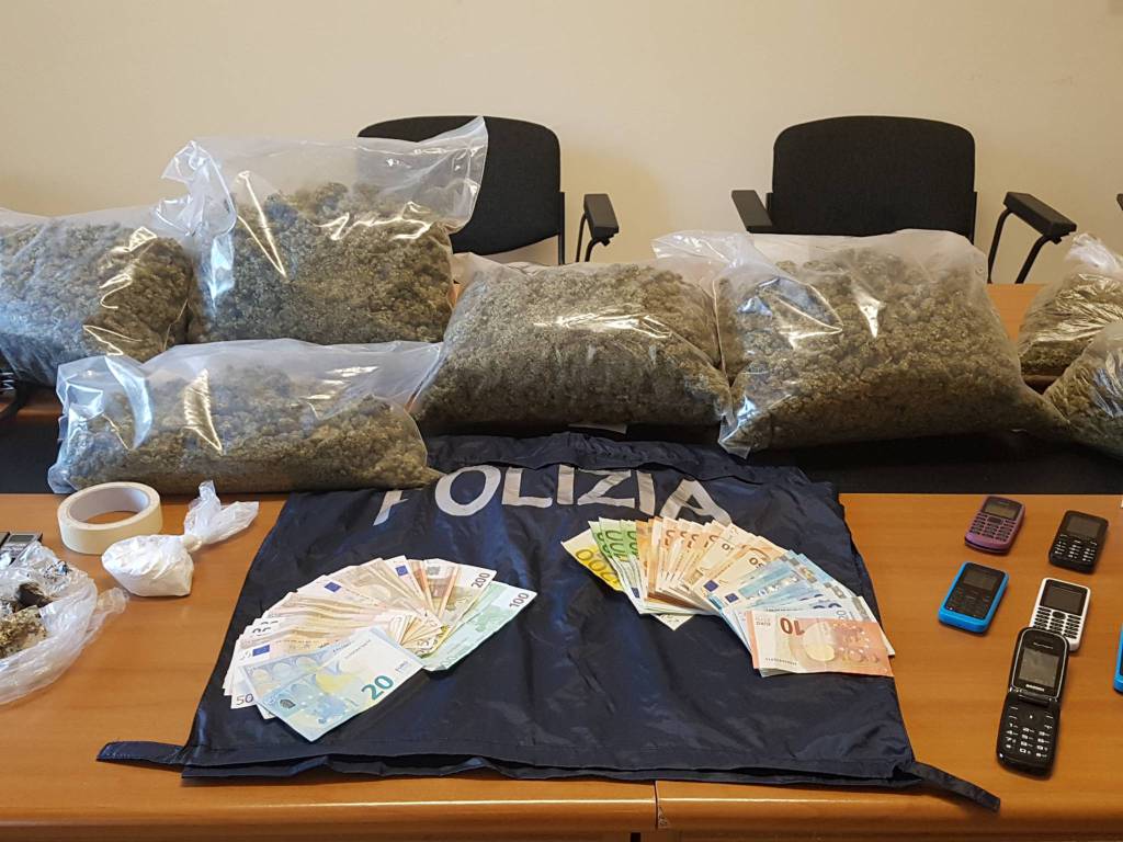 Sequestrati 13,5 chili di marijuana: tre arresti