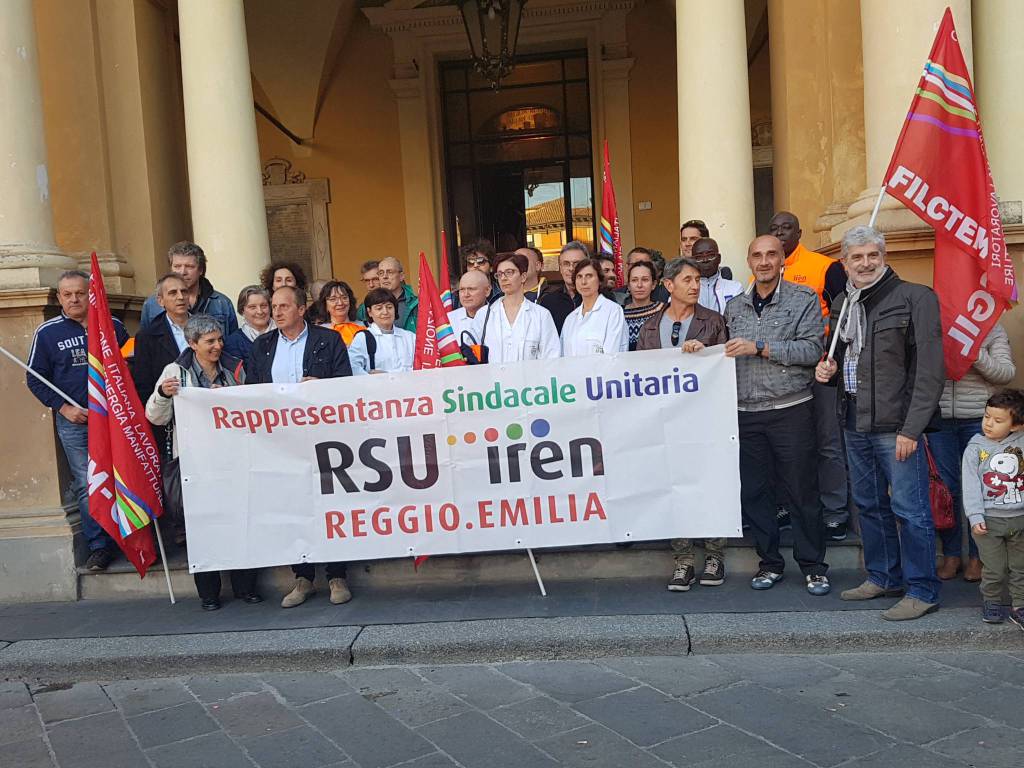 I sindacati a Iren: “Il laboratorio analisi acqua deve restare a Reggio”