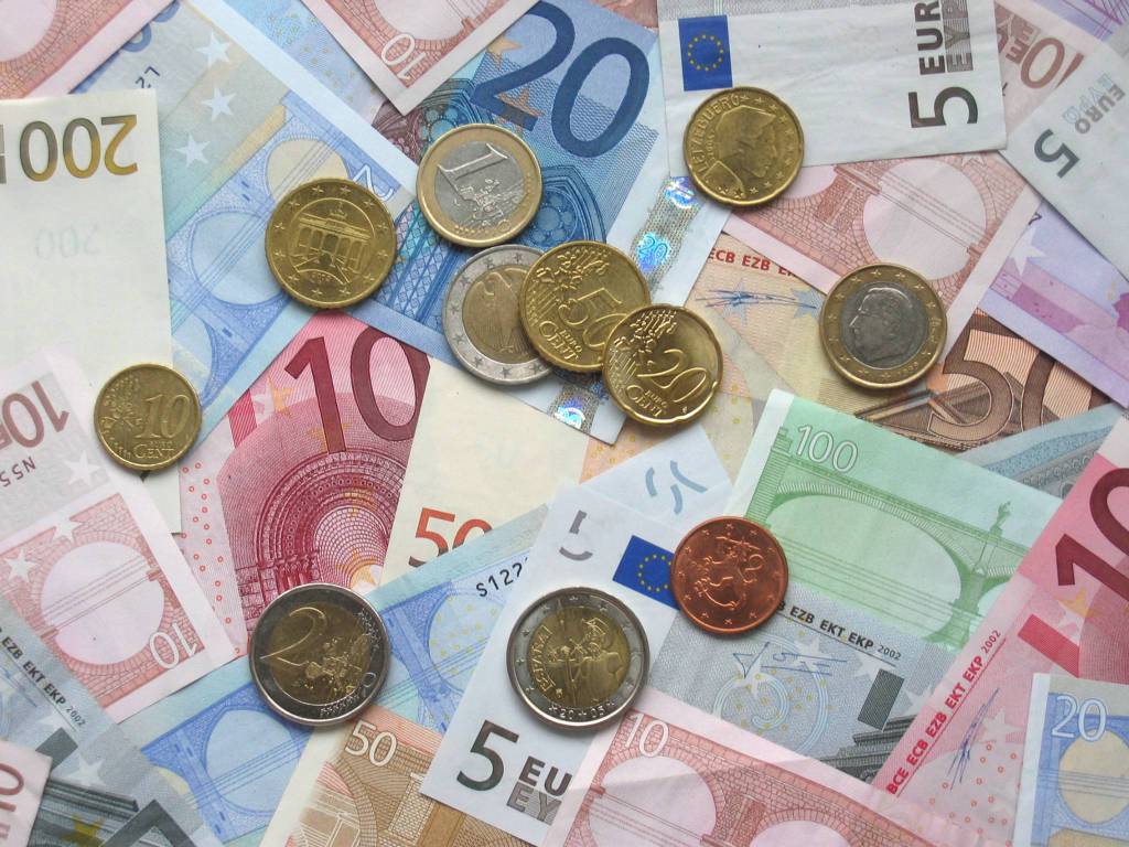Reggiani risparmiosi, ben 14,7 miliardi di euro in banca