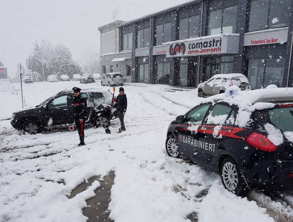 Neve sull’Appennino, disagi per gli automobilisti: prime multe