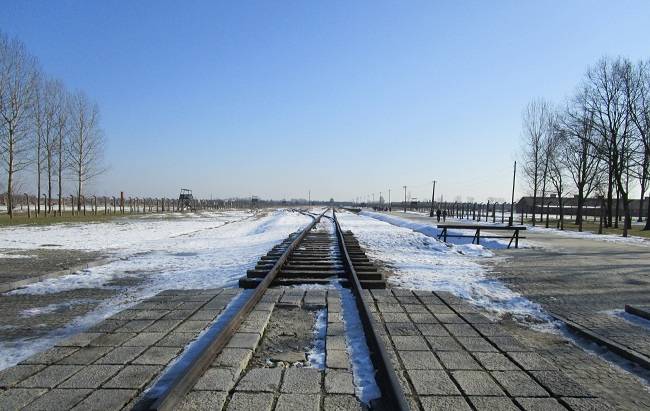 Politici e religiosi ad Auschwitz e Birkenau, per non dimenticare