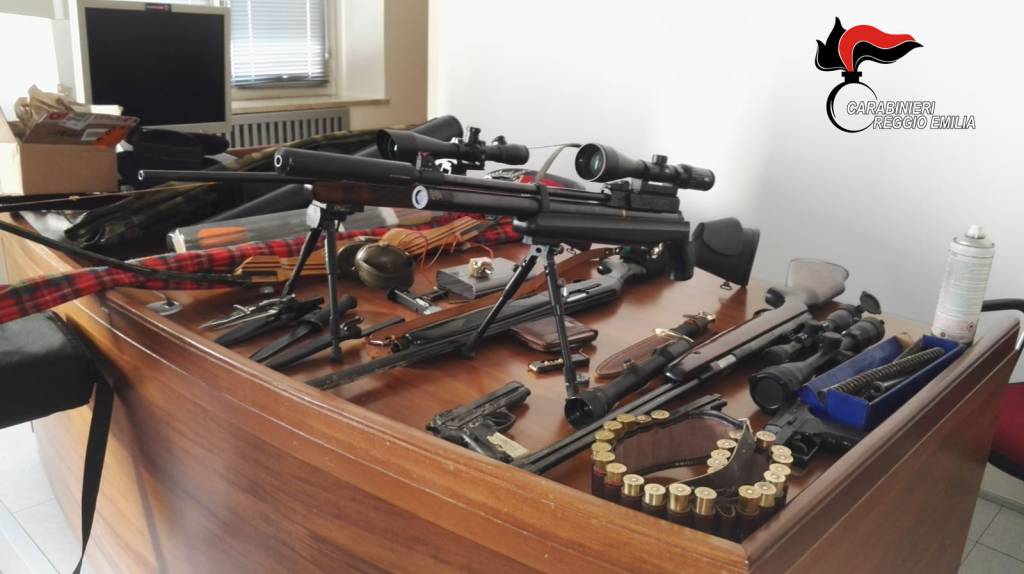 Scovato l’arsenale dei calabresi: pistole, ordigni e fucili a pompa