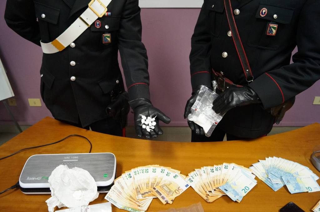 Fermati con 70 grammi di cocaina, arrestati due fratelli albanesi