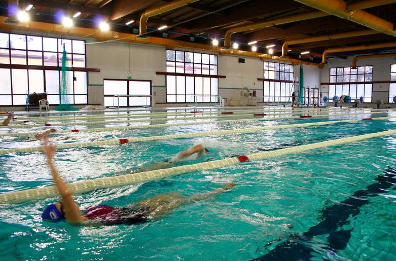 Caro energia, piscina comunale costretta a ridurre gli orari