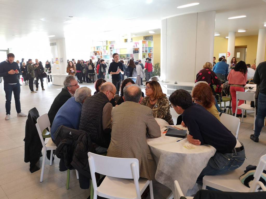 La Reggio del futuro, in 500 ai tavoli tematici del centrosinistra
