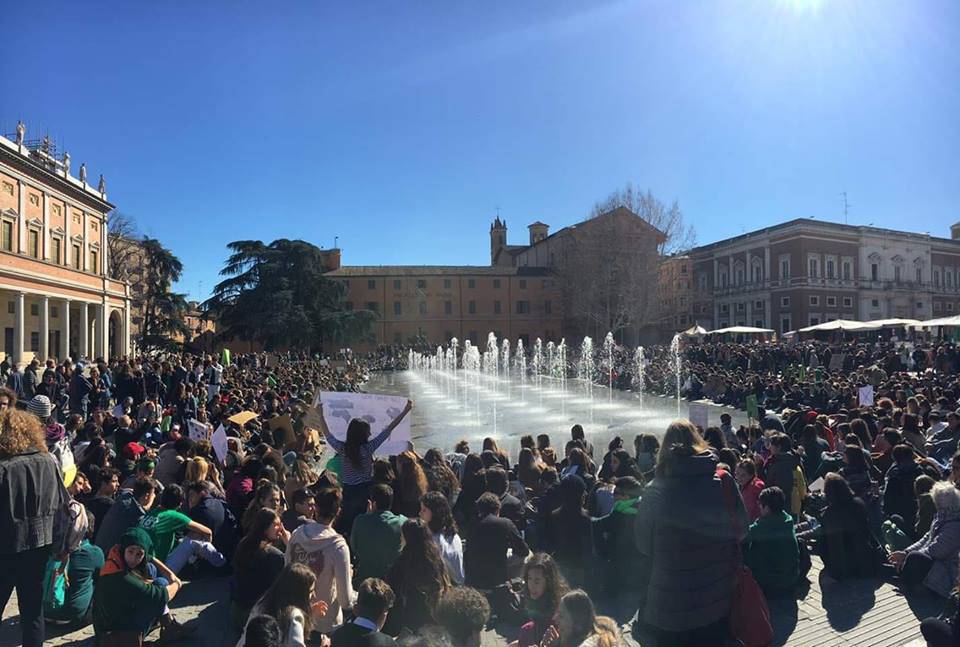 Clima, torna lo sciopero globale: studenti in piazza