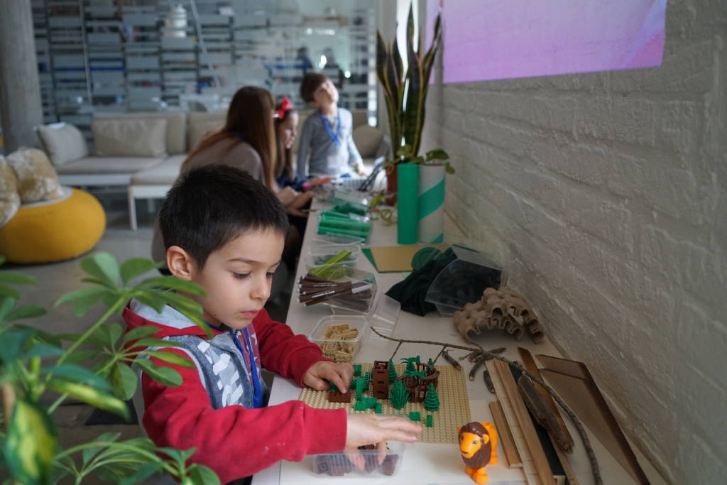 Reggio children, uno spazio sul gioco e l’apprendimento nell’era digitale