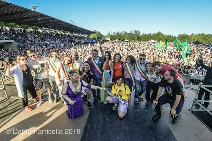 Centinaia di reggiani al Modena Pride