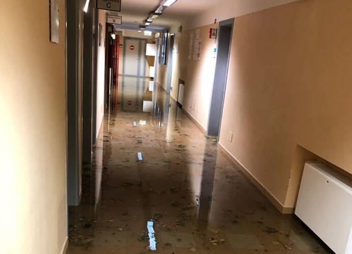 Pioggia e grandine, allagato l’ospedale Magati di Scandiano