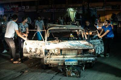 Auto-bomba uccide 20 persone al Cairo