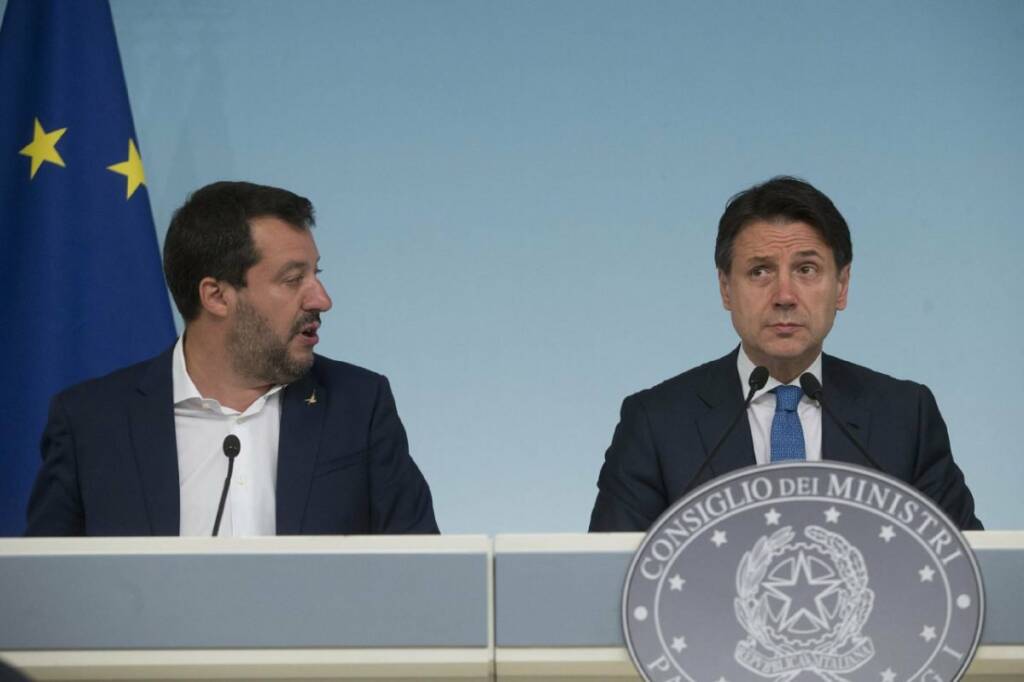 Salvini decreta la fine del governo Conte: “La maggioranza non c’è più, andiamo al voto”