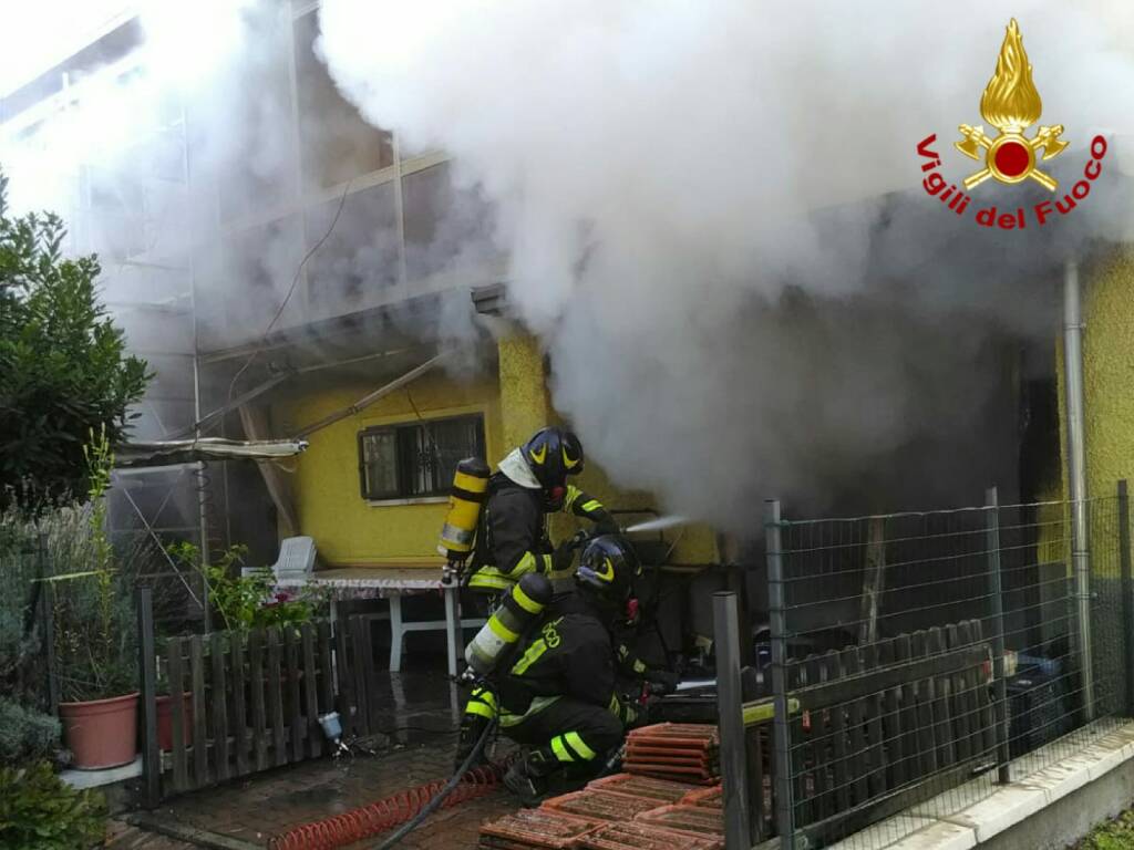 Rubiera, incendio in un garage a San Faustino