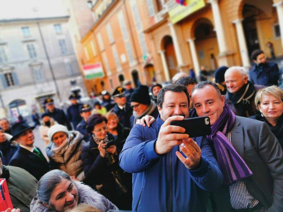 Salvini: “Oggi pomeriggio sarò in carcere a Reggio Emilia…spero di uscirne”