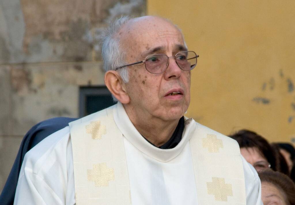 Coronavirus, è morto don Guido Mortari: storico parroco di Sant’Agostino