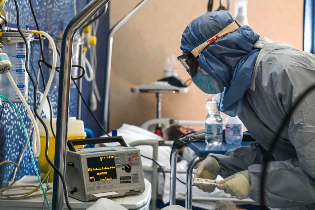 Coronavirus, due reggiani accolti in terapia intensiva a Piacenza