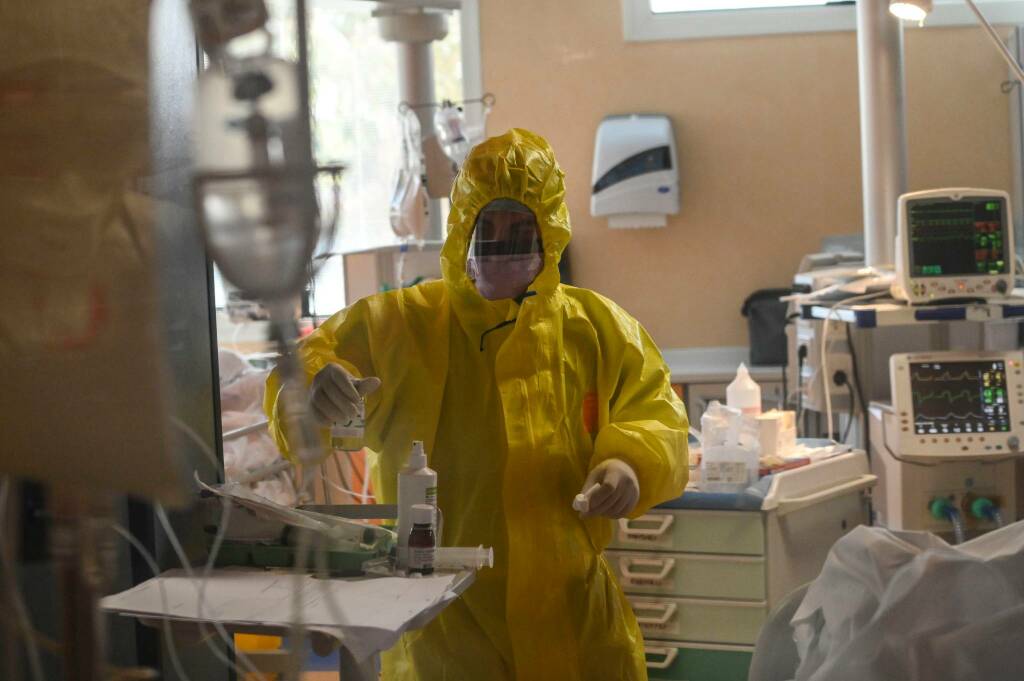 Coronavirus, 5 morti e 130 nuovi casi in provincia di Reggio Emilia