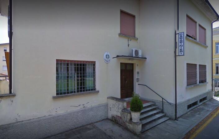 Affittano casa a Reggio Emilia, ma è una truffa: due persone denunciate