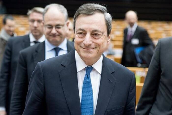 Draghi atteso al Quirinale, Mattarella: “Conferirò incarico per Governo di alto profilo”