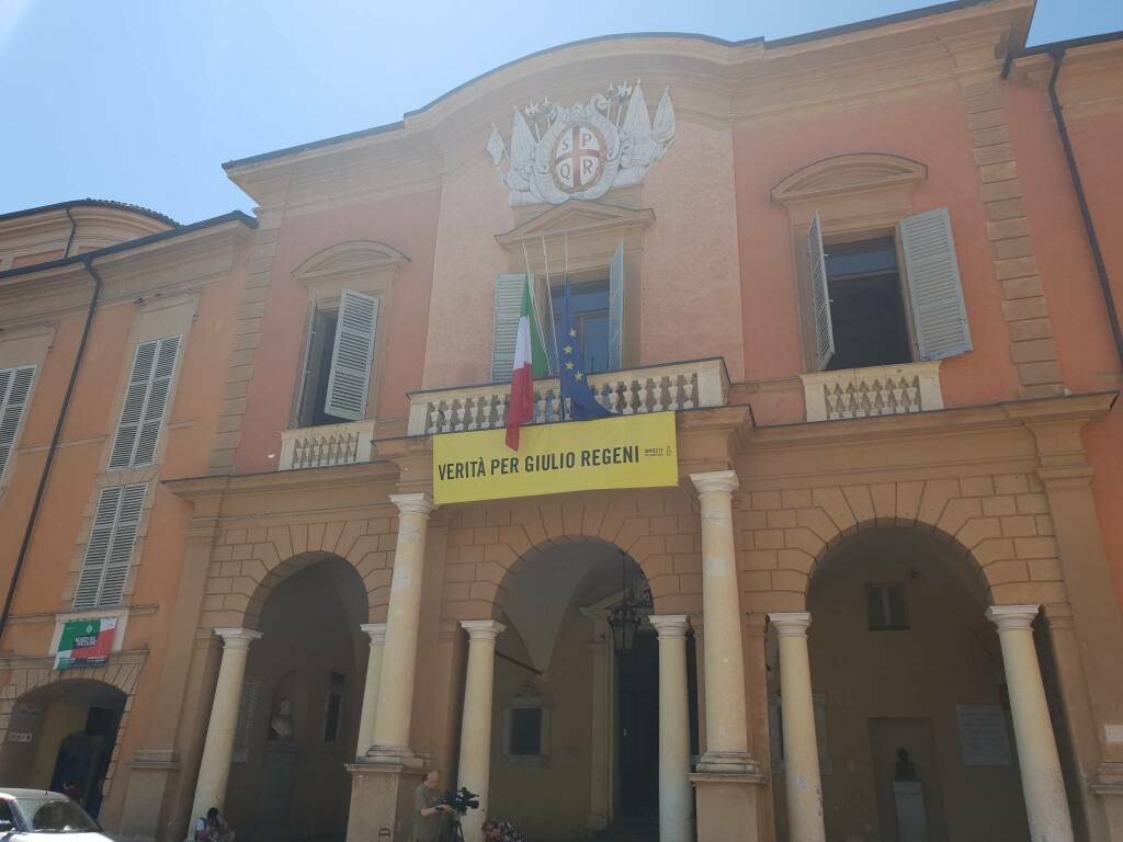 Tar sospende cessazione attività di sala gioco a Reggio Emilia