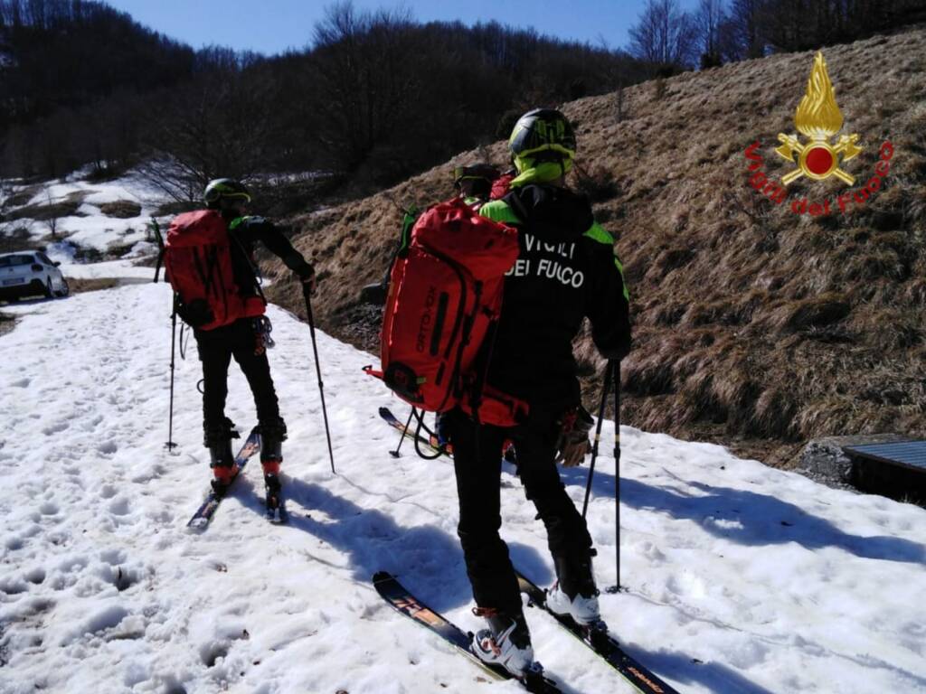 Monte Casarola, due alpinisti morti durante una salita