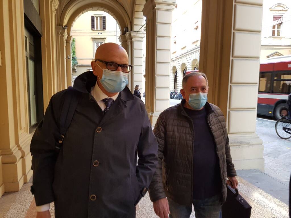 Strage di Bologna: “Bellini risarcisca due miliardi con gli ex Nar”