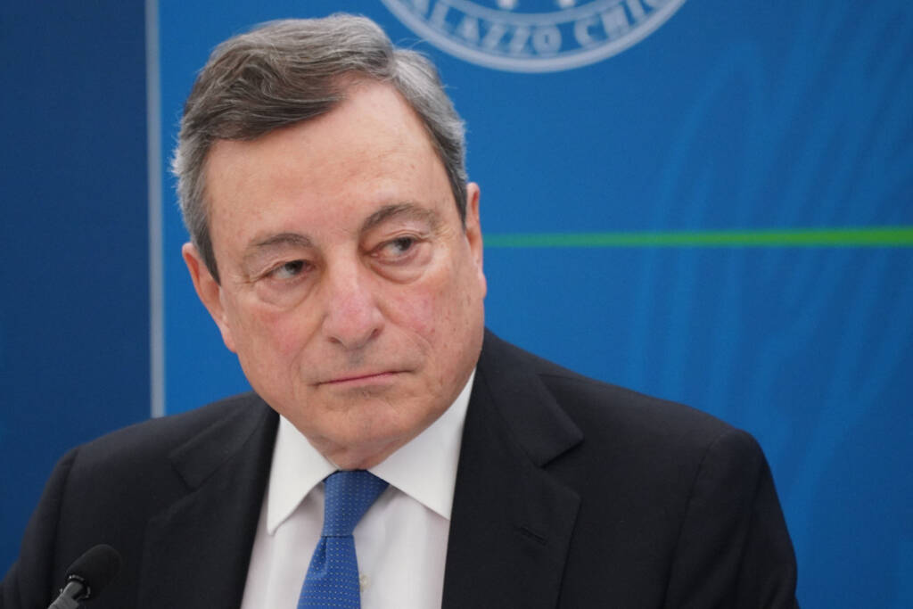 Draghi: “Interventi sulle bollette e niente aumento delle tasse”