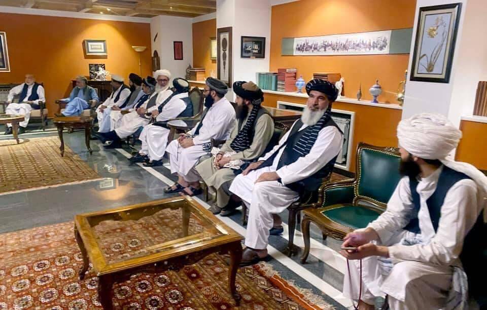 Afghanistan, Talebani chiedono aiuto ai leader locali per “garantire la sicurezza”