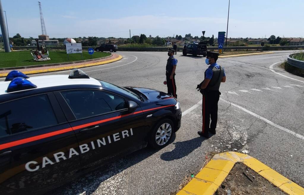 Ferragosto sicuro, 300 carabinieri sulle strade