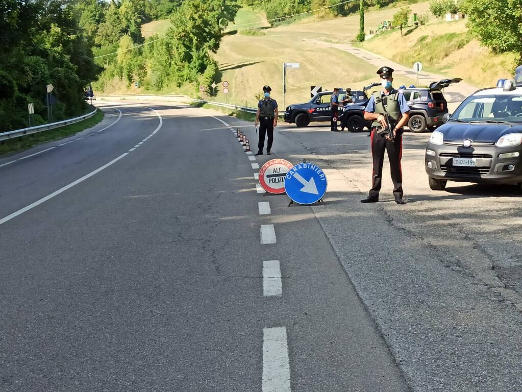 Ferragosto, il bilancio dei carabinieri: due incidenti e cinque denunce