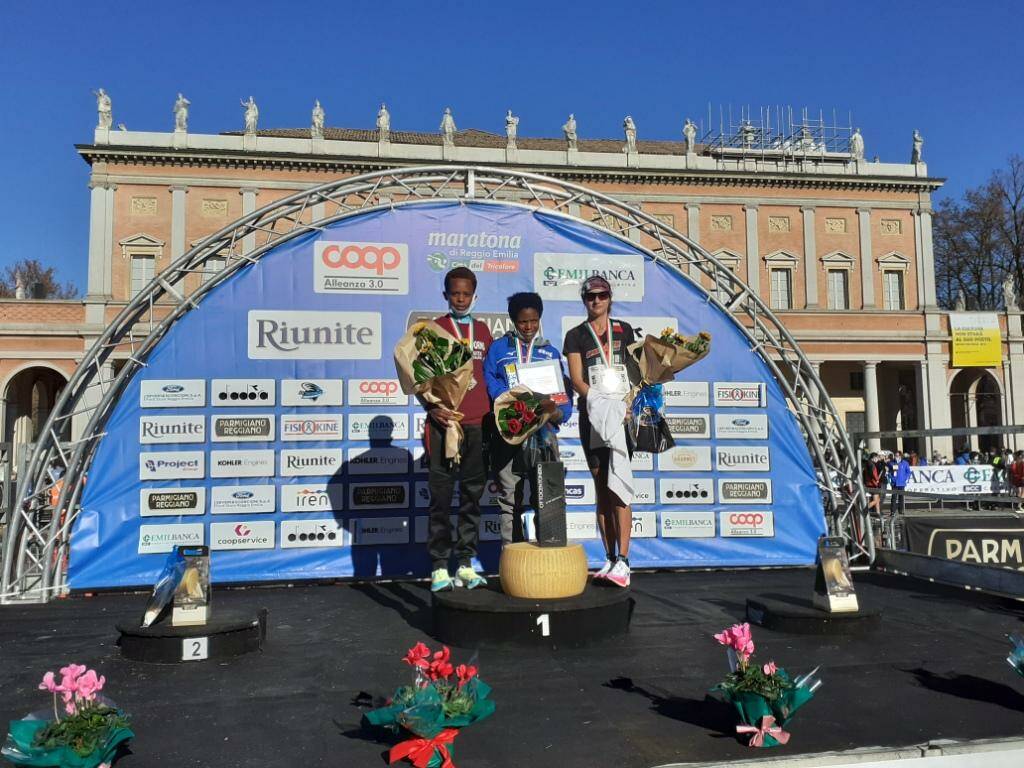 Il kenyano Kiptoo e la ruandese Mukandanga vincono la Maratona di Reggio Emilia