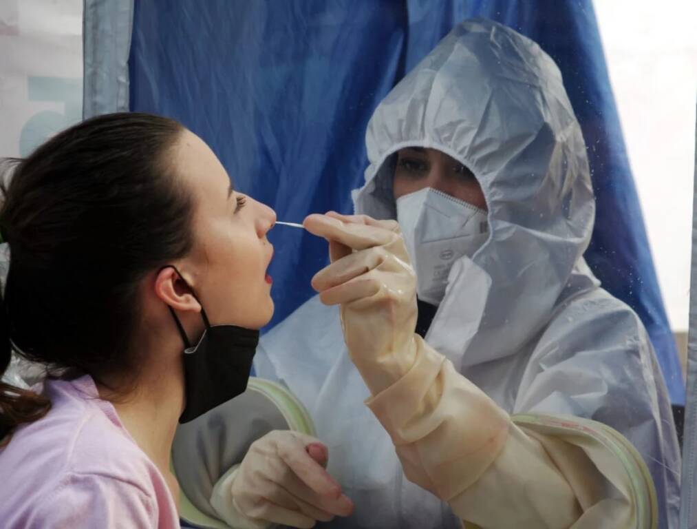 Coronavirus, un morto e 245 nuovi casi in provincia di Reggio Emilia