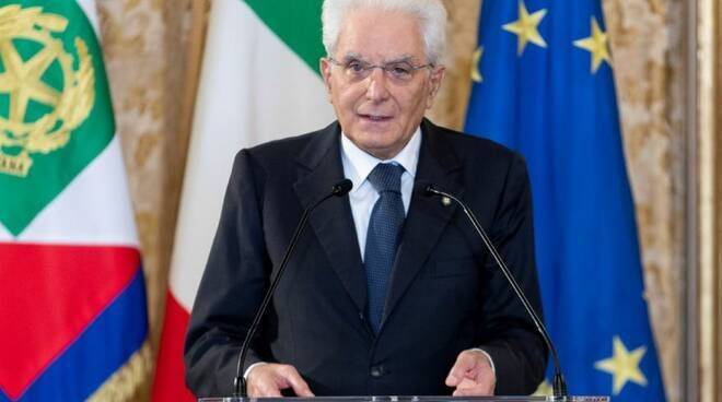 Mattarella: “L’Italia è impegnata per il ritiro delle truppe russe”