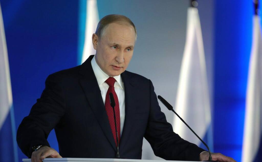 Putin: “L’Occidente fa un gioco sporco e sanguinoso, ci vogliono sterminare”