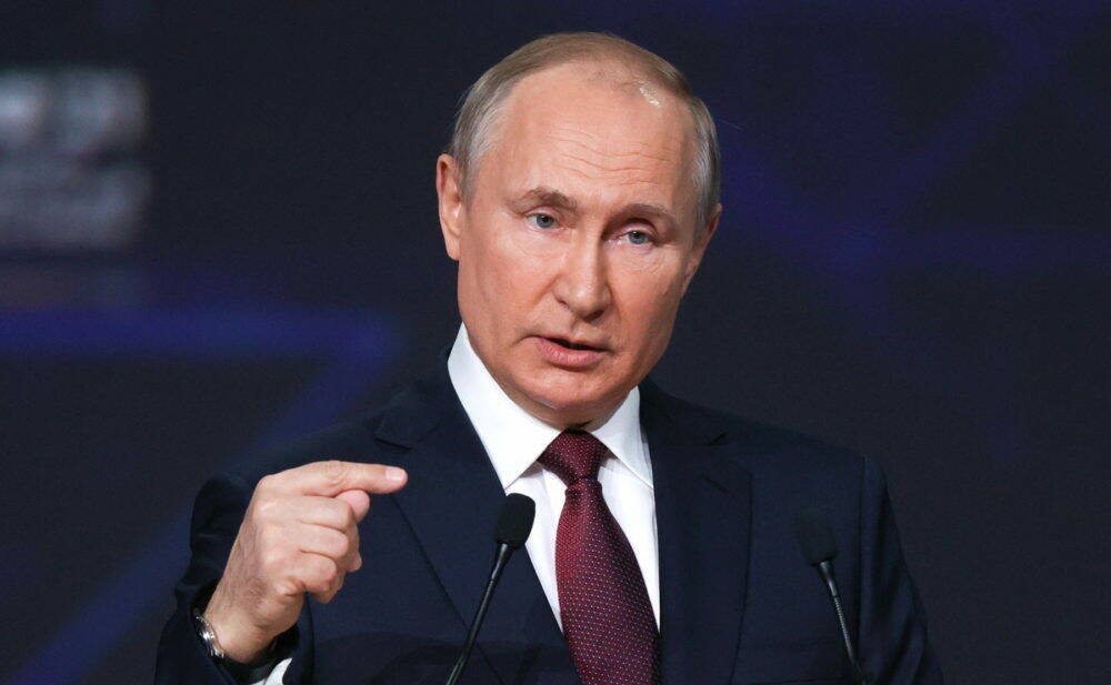 Ucraina, Putin alla Finlandia: “Entrare nella Nato un errore”