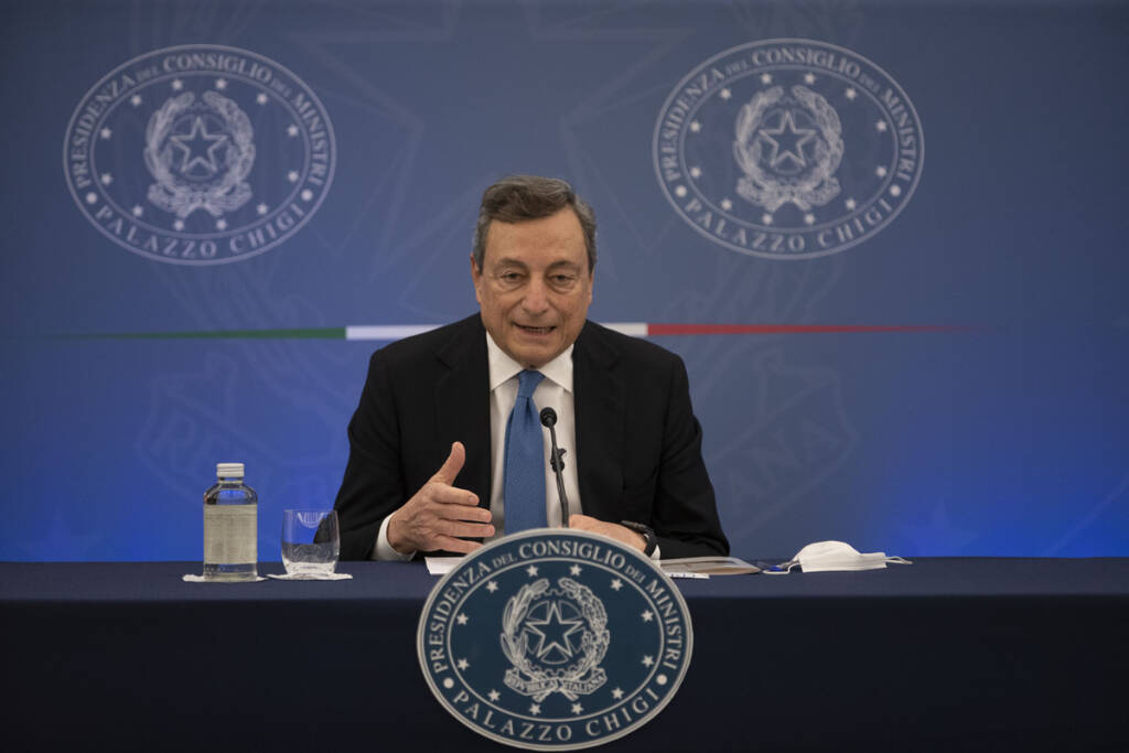 Draghi: “Russia e Ucraina vogliono Italia come garante: alla pace si arriva se Kiev si difende”