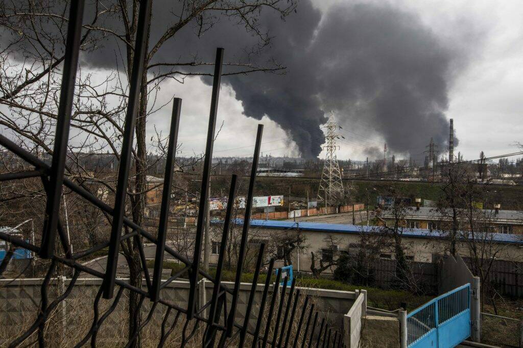 Ucraina, si stringe la morsa sul Donbass: quasi 5 milioni i profughi